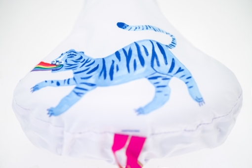 Liix Saddle Cover Rainbow Tiger Saddle Cover 2