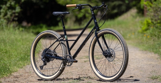 Marin Larkspur 2 L | Black 3